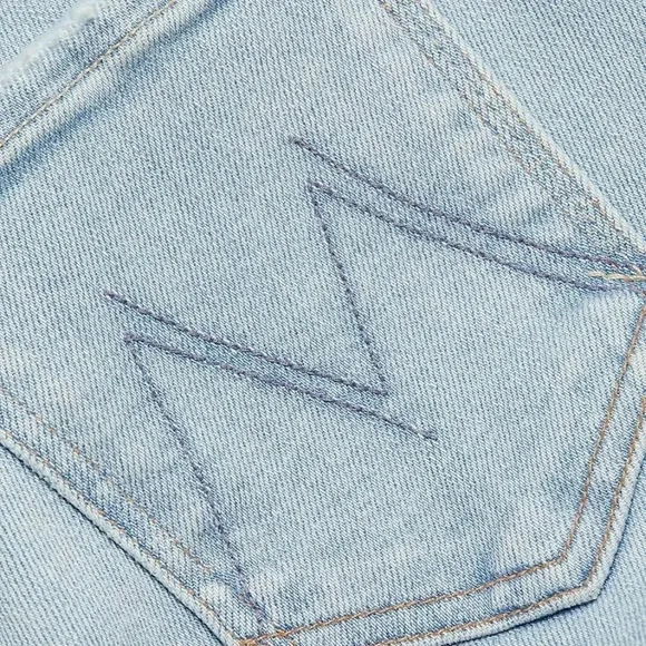 MOTHER The Mid Rise Dazzler Crop Fray in Sun Kissed